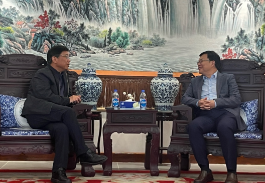 yy易游资源王平卫董事长拜会周鼎大使